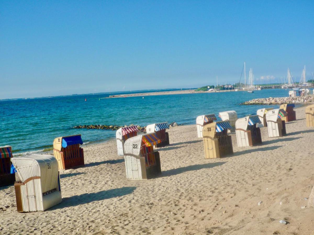 Ostsee Lodges Mit Wellnessbereich Timmendorfer Strand Ngoại thất bức ảnh